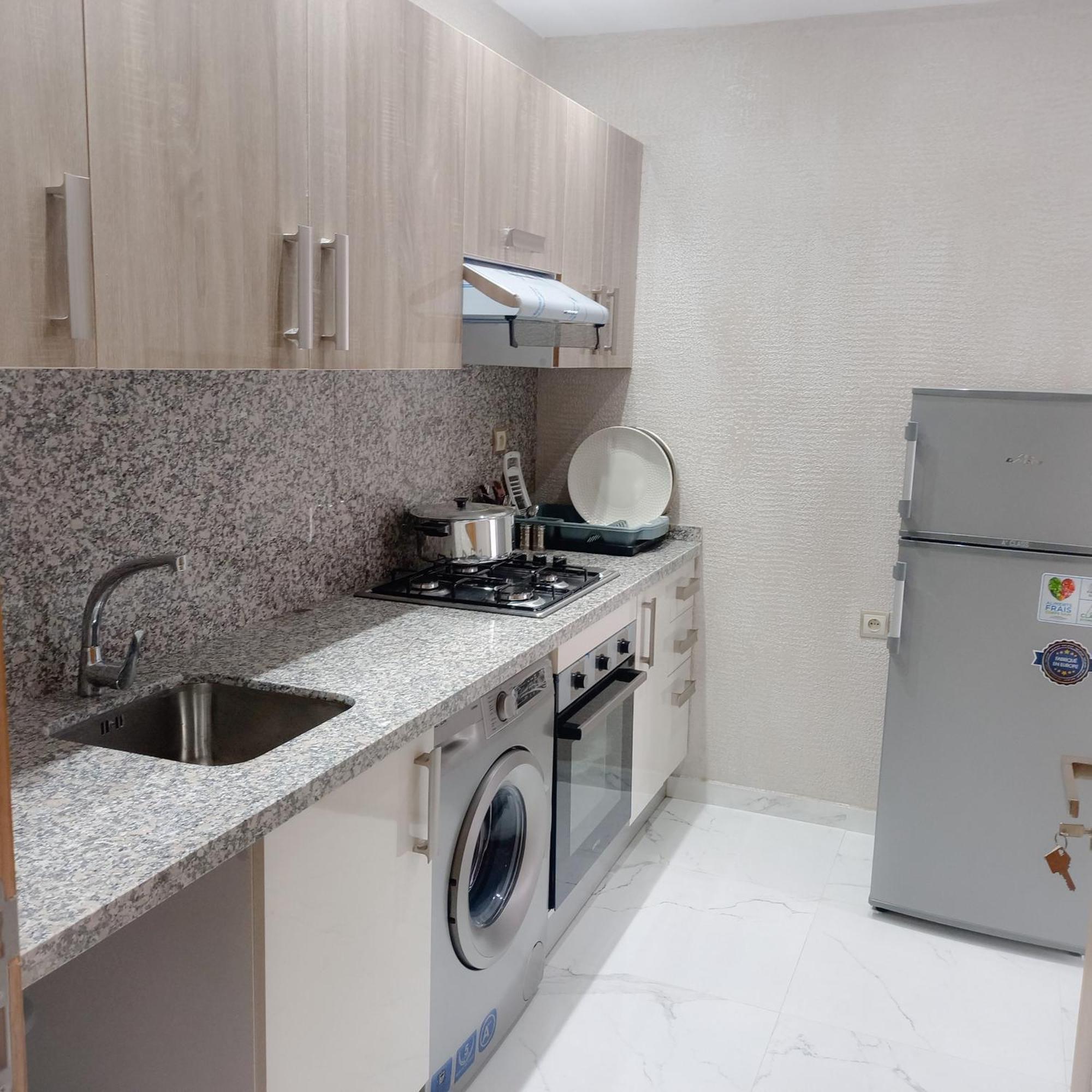Super Apartement Totalement Neuf Et Climatise A Cote Du Centre Commercial Marjane M2 Tanger Ngoại thất bức ảnh