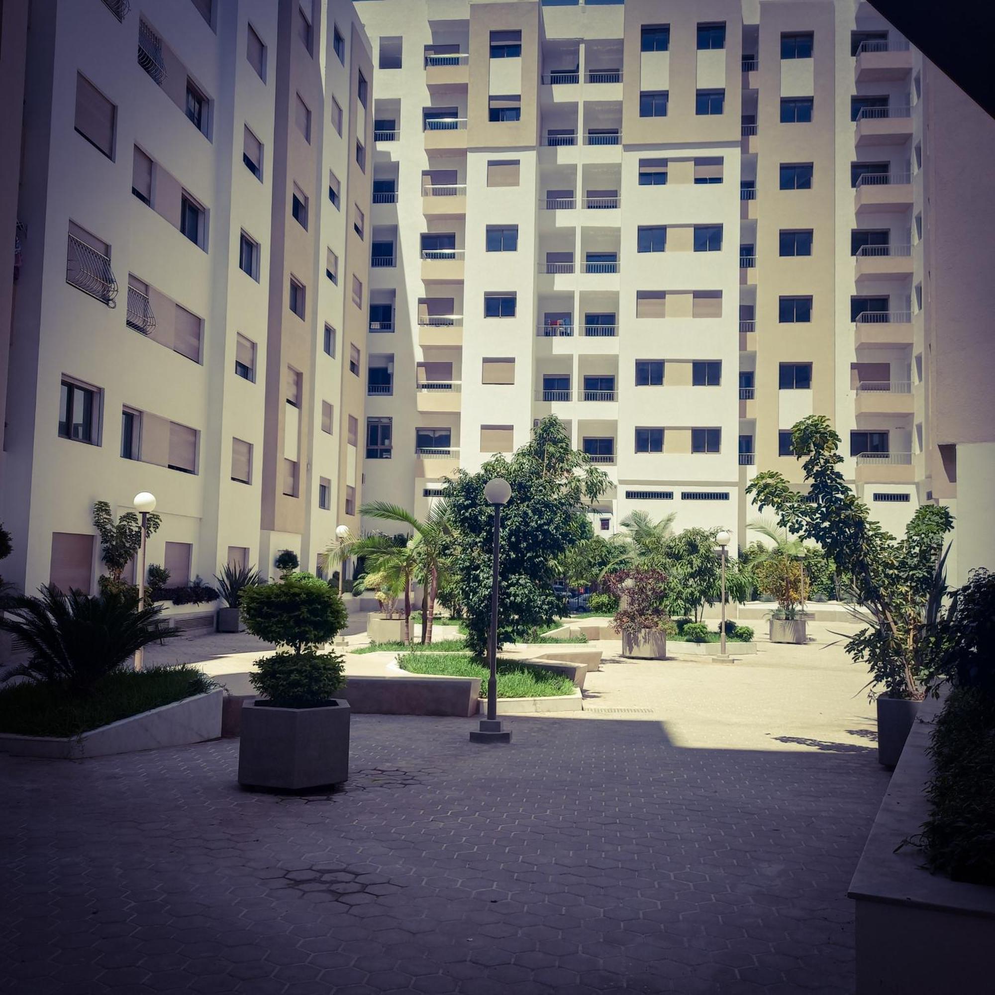 Super Apartement Totalement Neuf Et Climatise A Cote Du Centre Commercial Marjane M2 Tanger Ngoại thất bức ảnh