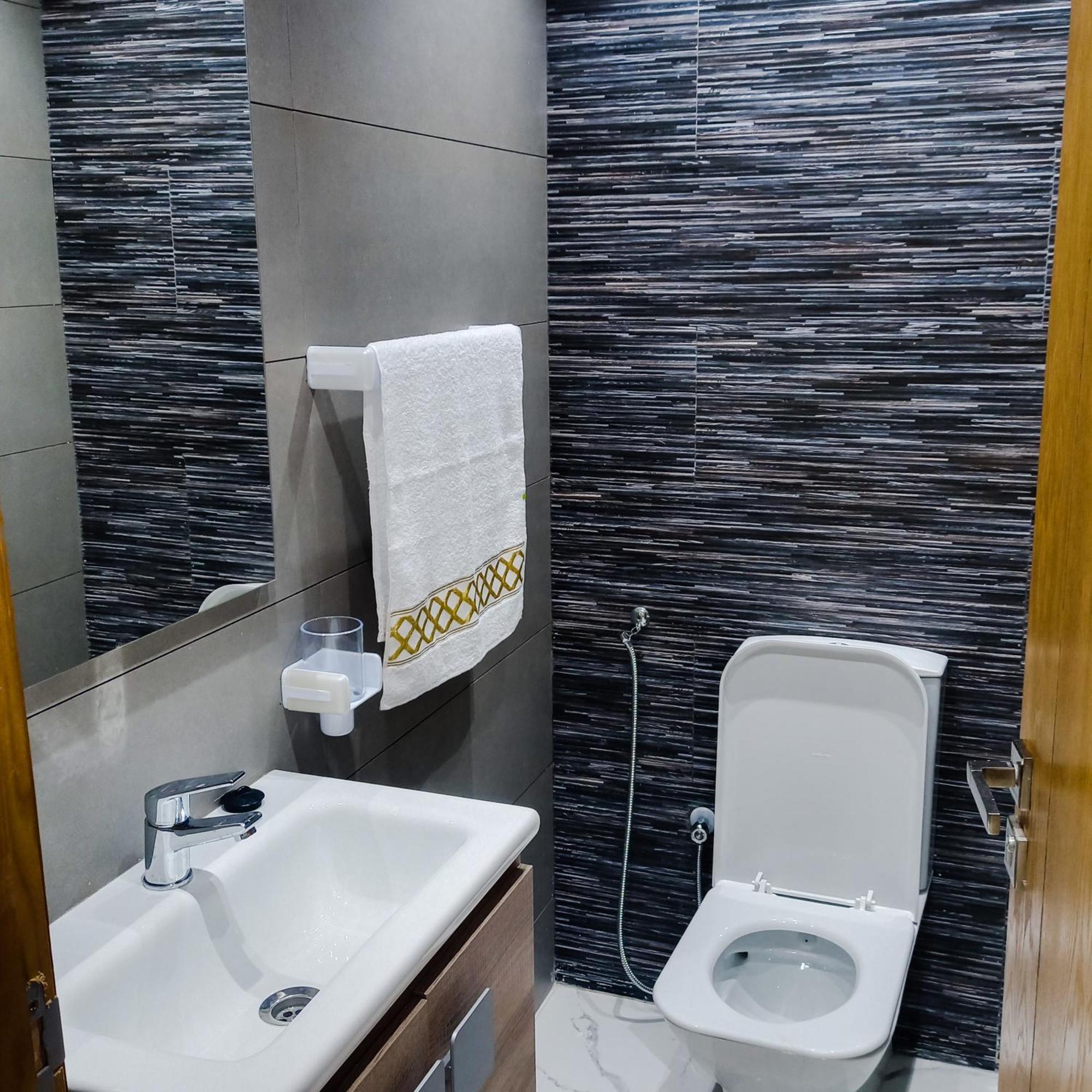 Super Apartement Totalement Neuf Et Climatise A Cote Du Centre Commercial Marjane M2 Tanger Ngoại thất bức ảnh